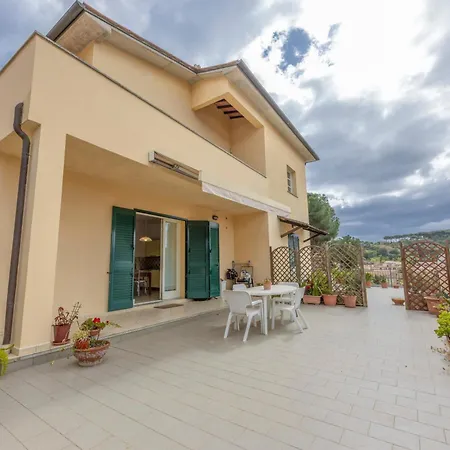 Lilly A Porto Azzurro