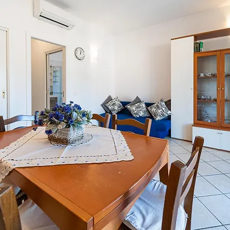 Lilly A Porto Azzurro