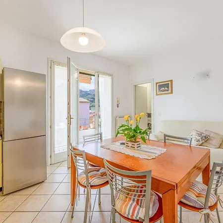 Lilly A * Porto Azzurro