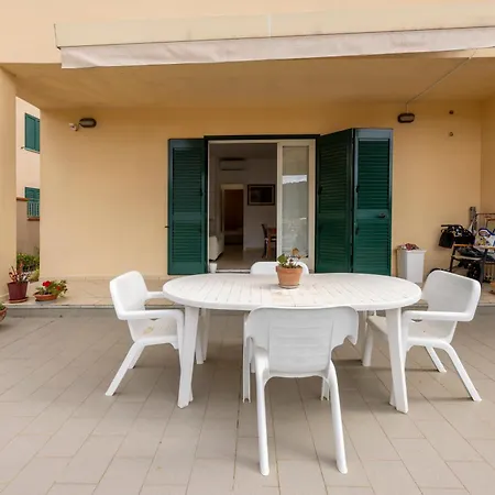 Lilly A פורטו אזורו